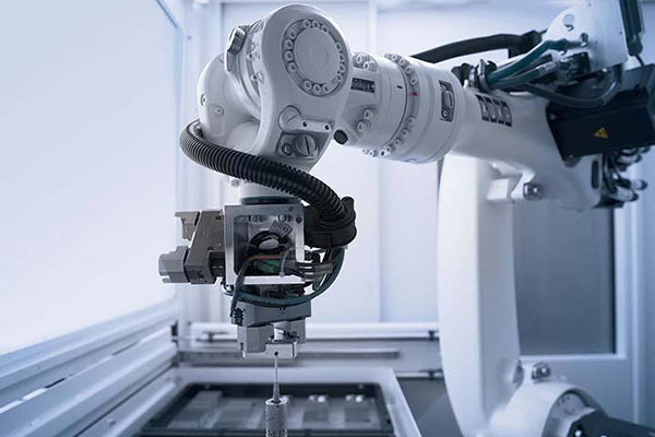 裕逸科技：智能工业机器人研发